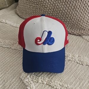 New Era Green Interior Adjustable 9FORTY Cap with Black Visor